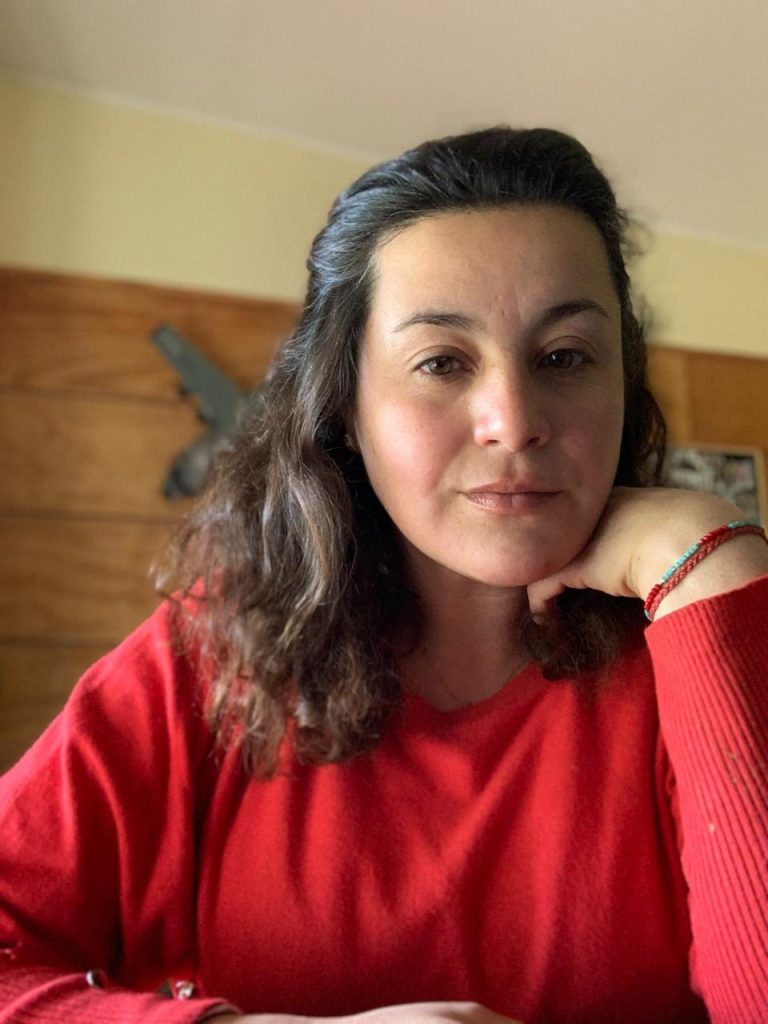 dennisse-768x1024